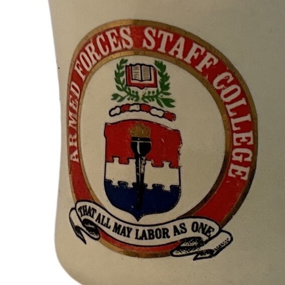 Vintage W.C. Bunting Co Armed Forces‎ Staff College Ceramic Coffee Mug Gold Rim - Picture 4 of 5